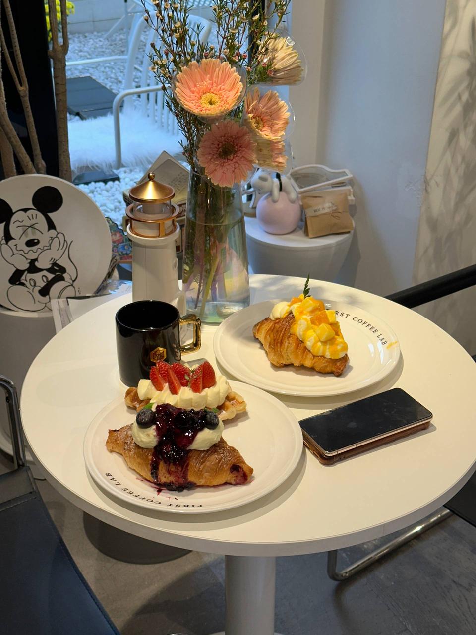 🌊《Gangnam First Coffee Lab｜室内海浪咖啡厅 ☕️》