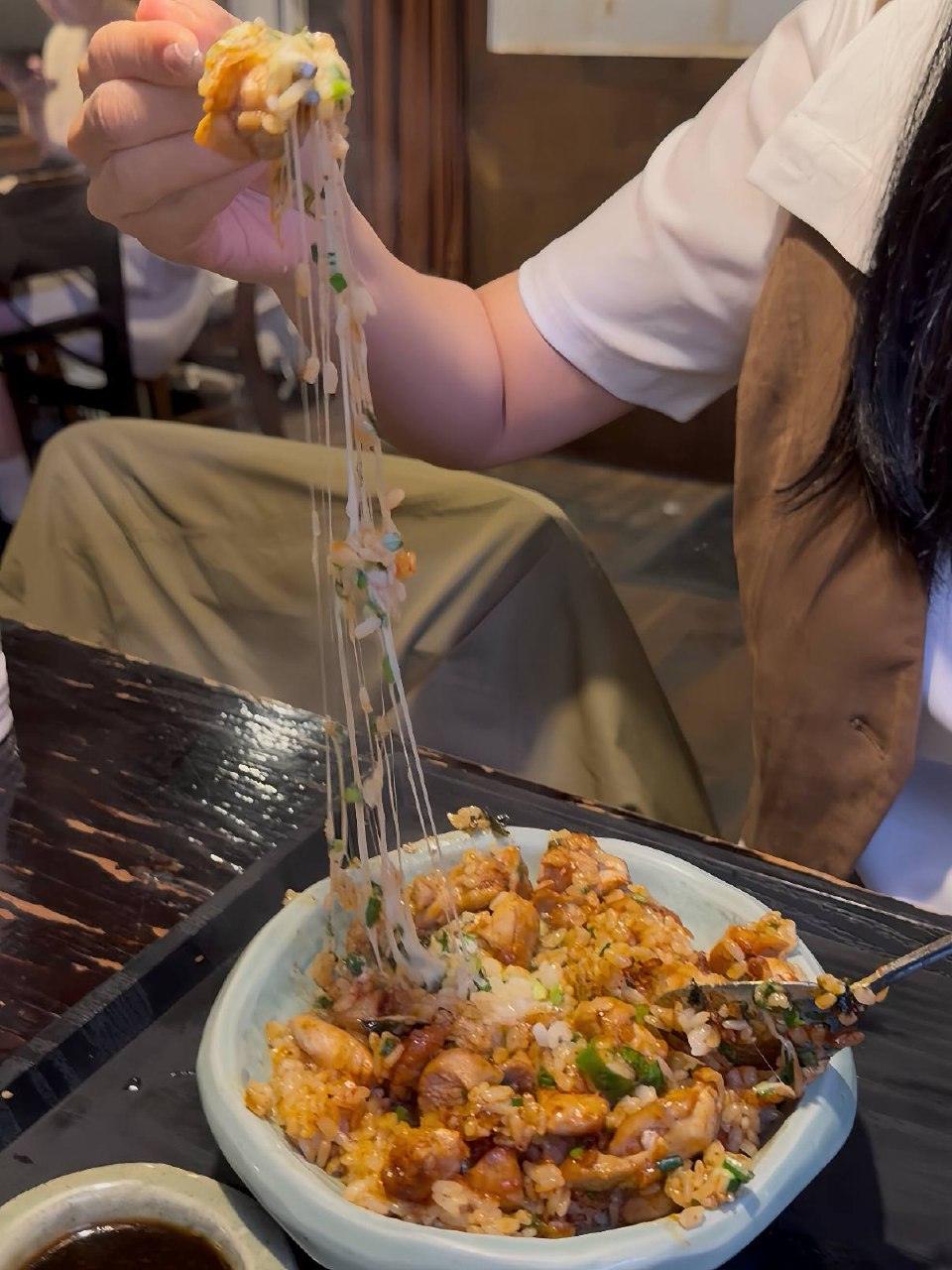 SolSot 芝士辣炒鸡釜饭拉丝