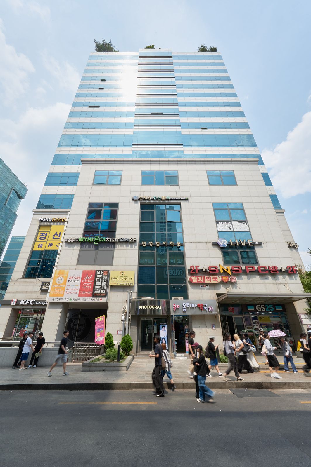 K2弘大住宿大楼侧面外观